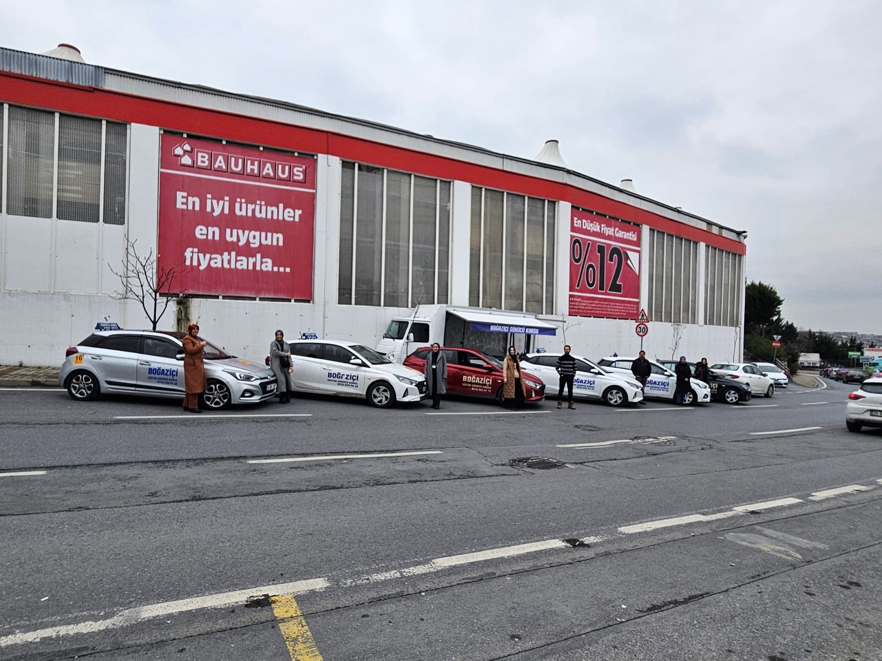 Boğaziçi Eğitim Sürücü Kursu eğitim araçları