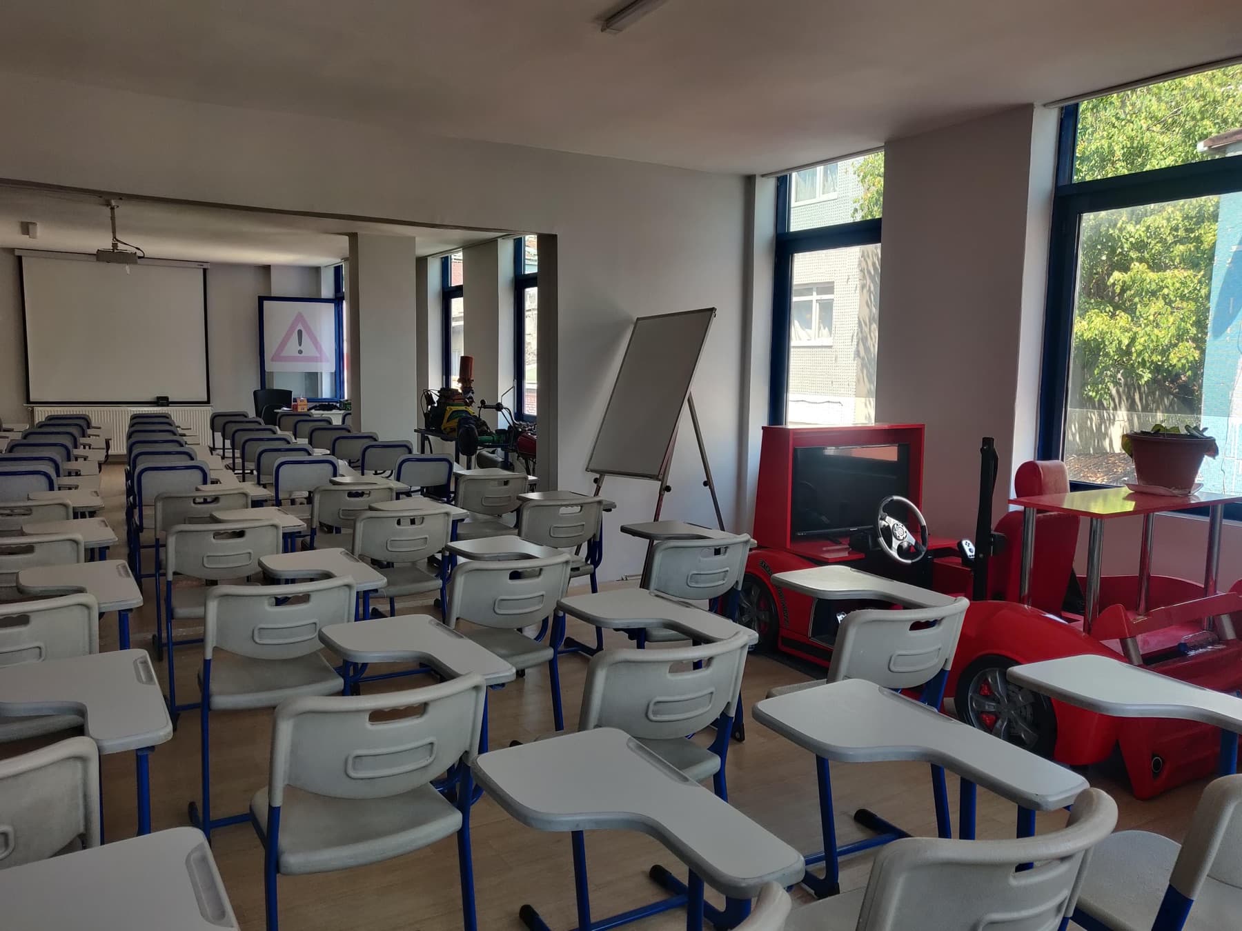 Simülatörlü Boğaziçi Eğitim dersliği